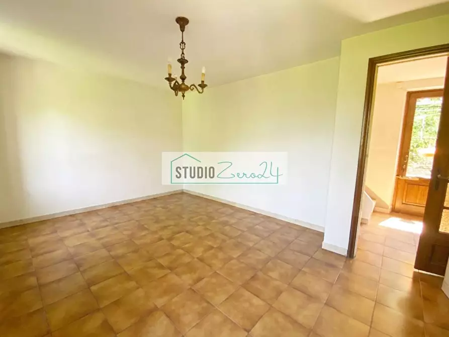 Immagine 14 di Casa semindipendente in vendita  in via xxv aprile a Camaiore