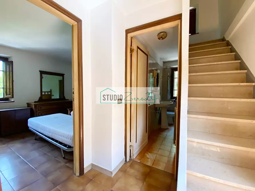Immagine 17 di Casa semindipendente in vendita  in via xxv aprile a Camaiore