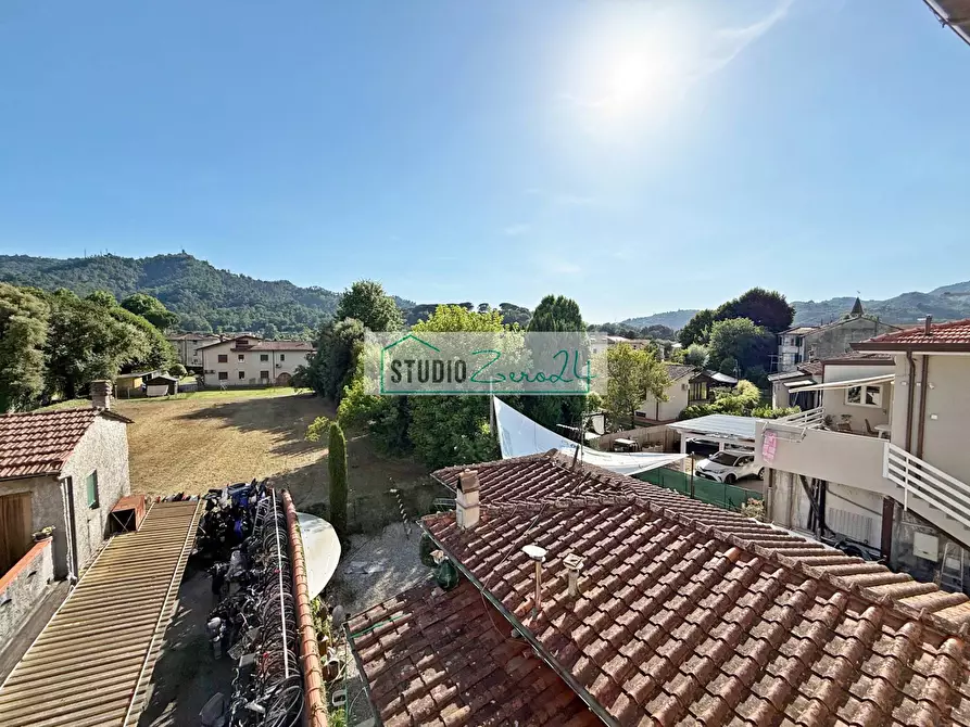 Immagine 22 di Appartamento in vendita  in Via Fondi 1 a Camaiore