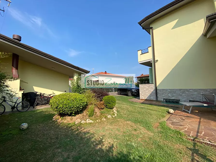 Immagine 46 di Casa semindipendente in vendita  in Via del Cafaggiolo 33 a Camaiore