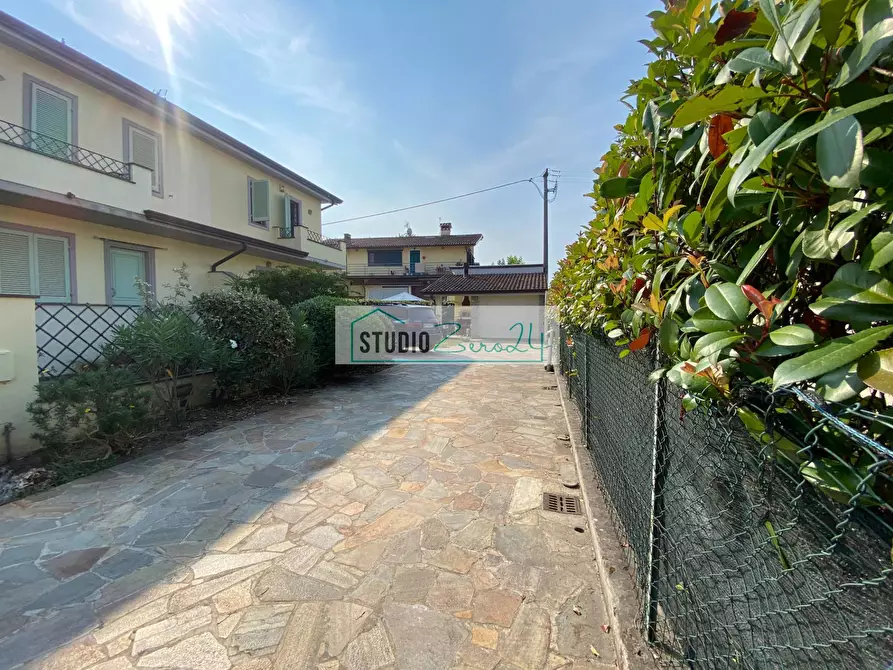 Immagine 3 di Casa semindipendente in vendita  in Via del Cafaggiolo 33 a Camaiore