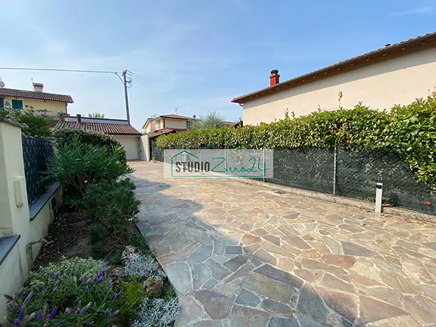 Immagine 2 di Casa semindipendente in vendita  in Via del Cafaggiolo 33 a Camaiore