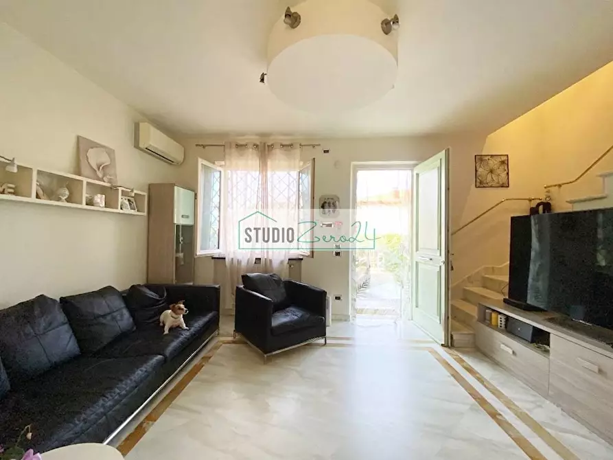 Immagine 12 di Casa semindipendente in vendita  in Via del Cafaggiolo 33 a Camaiore