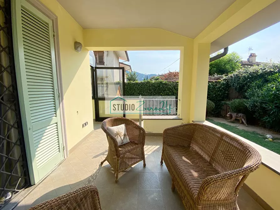 Immagine 42 di Casa semindipendente in vendita  in Via del Cafaggiolo 33 a Camaiore