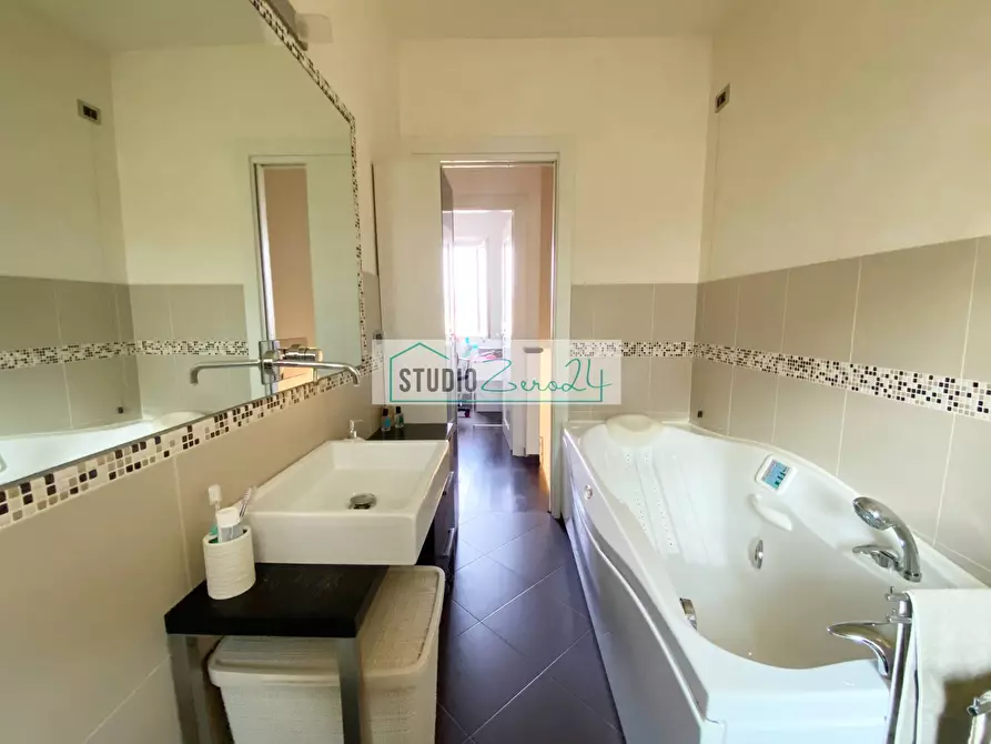 Immagine 20 di Casa semindipendente in vendita  in Via del Cafaggiolo 33 a Camaiore