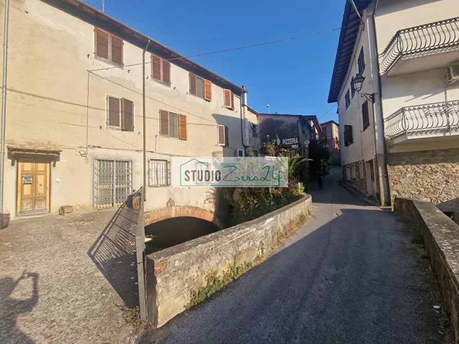 Immagine 2 di Casa semindipendente in vendita  in Via Sandro Pertini a Camaiore