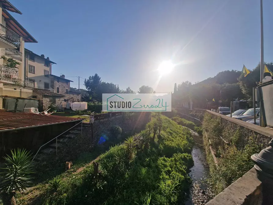 Immagine 8 di Casa semindipendente in vendita  in Via Sandro Pertini a Camaiore