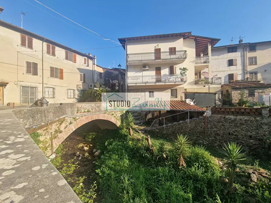 Immagine 9 di Casa semindipendente in vendita  in Via Sandro Pertini a Camaiore