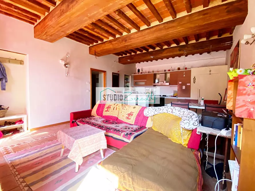 Immagine 4 di Appartamento in vendita  in via nuova 19 a Camaiore