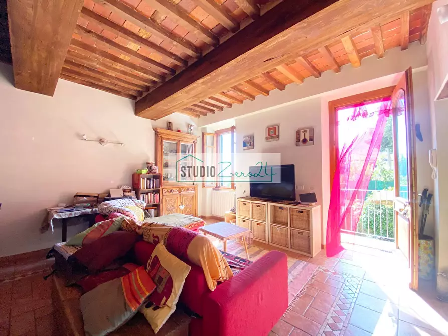 Immagine 6 di Appartamento in vendita  in via nuova 19 a Camaiore