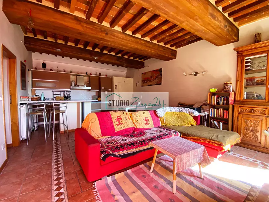 Immagine 2 di Appartamento in vendita  in via nuova 19 a Camaiore
