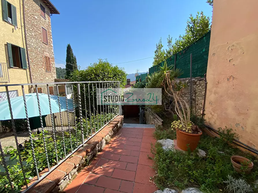 Immagine 31 di Appartamento in vendita  in via nuova 19 a Camaiore