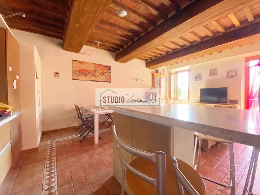 Immagine 9 di Appartamento in vendita  in via nuova 19 a Camaiore