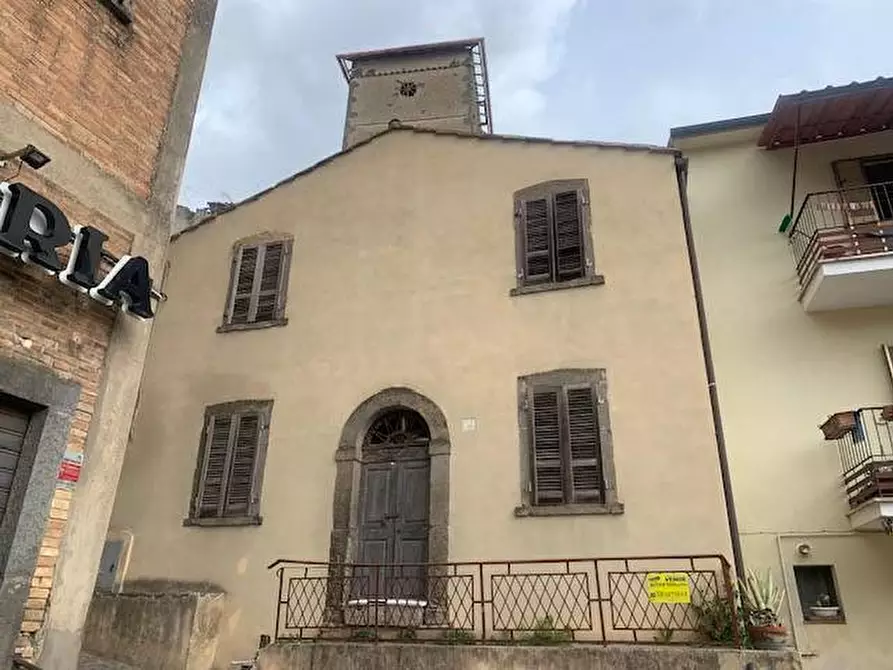 Immagine 1 di Palazzo in vendita  in sipicciano piazza umberto I 17 a Graffignano