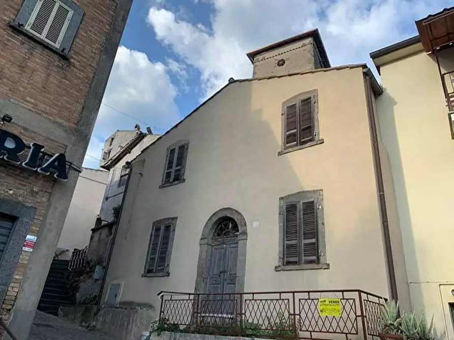 Immagine 3 di Palazzo in vendita  in sipicciano piazza umberto I 17 a Graffignano