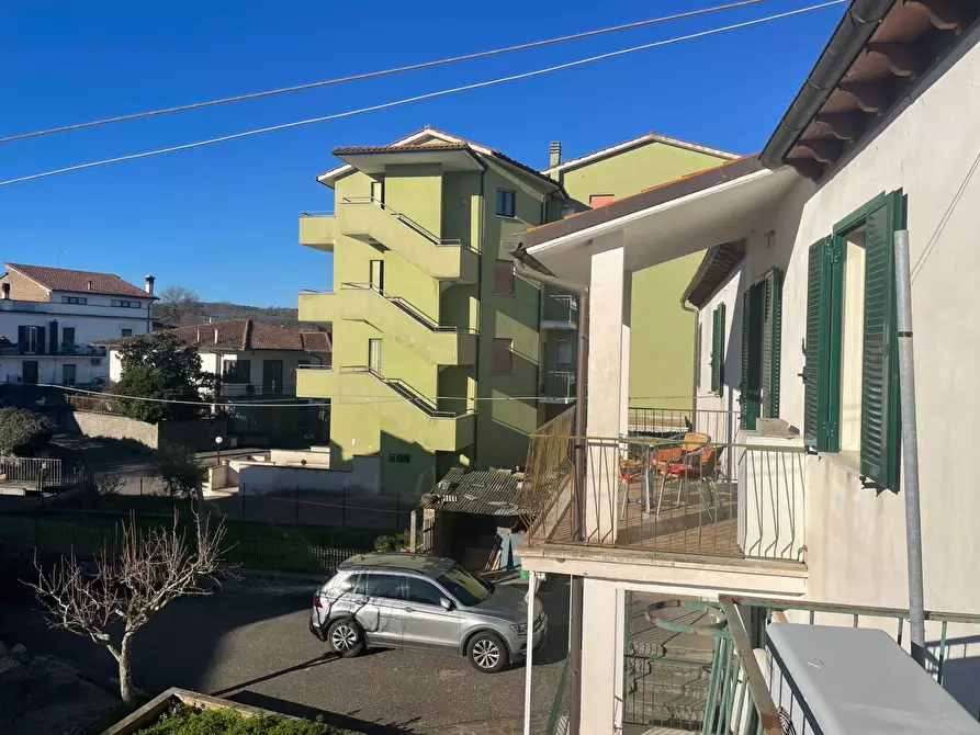 Immagine 5 di Appartamento in vendita  a Bomarzo