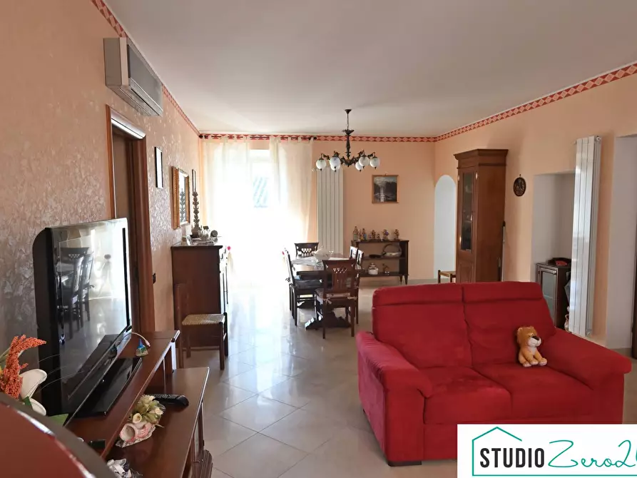 Immagine 9 di Appartamento in vendita  a Bomarzo