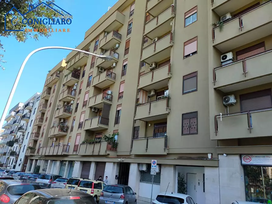 Immagine 1 di Appartamento in vendita  in Via Francesco Speciale a Palermo