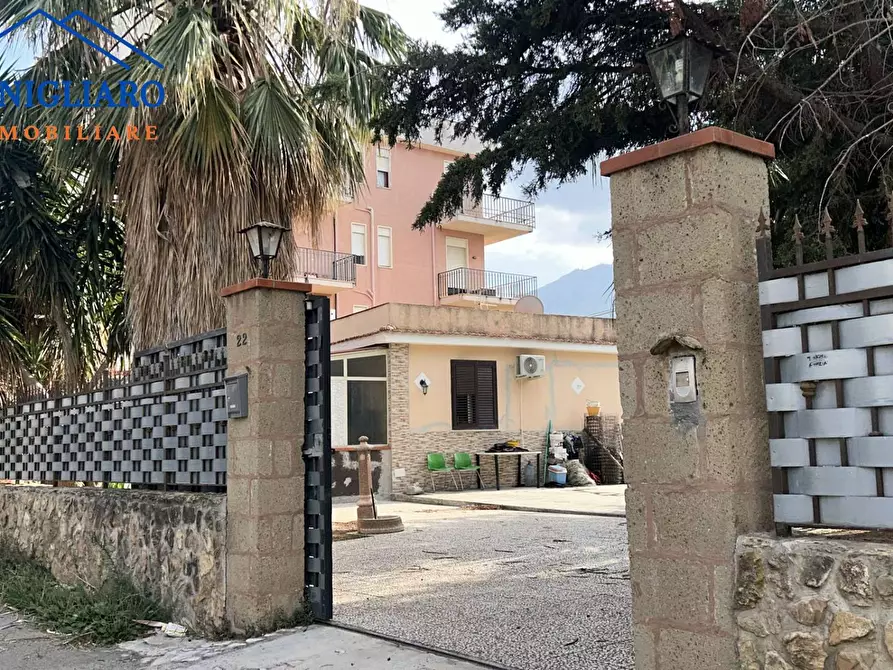 Immagine 26 di Villa in vendita  in Via ponza 22 a Capaci