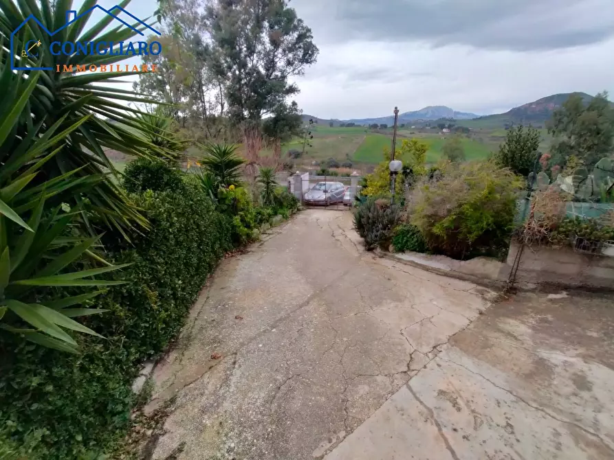 Immagine 3 di Villa in vendita  in Contrada Porcaria snc a Alimena