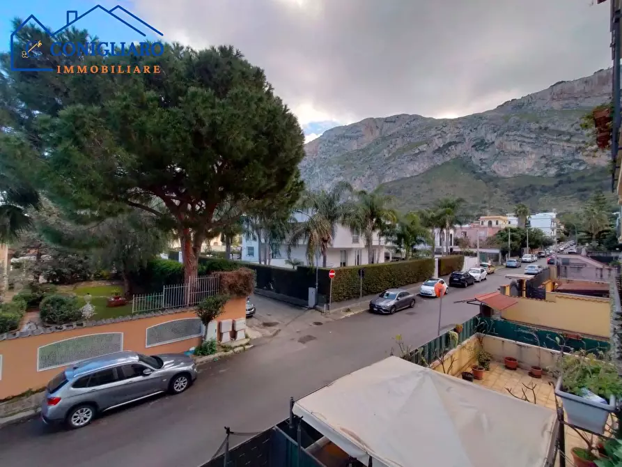 Immagine 2 di Appartamento in vendita  in Via degli Oleandri a Capaci