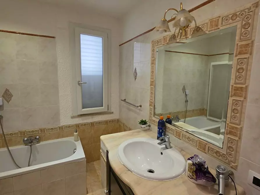 Immagine 13 di Villa in vendita  in Via Archimede 32 a Carini