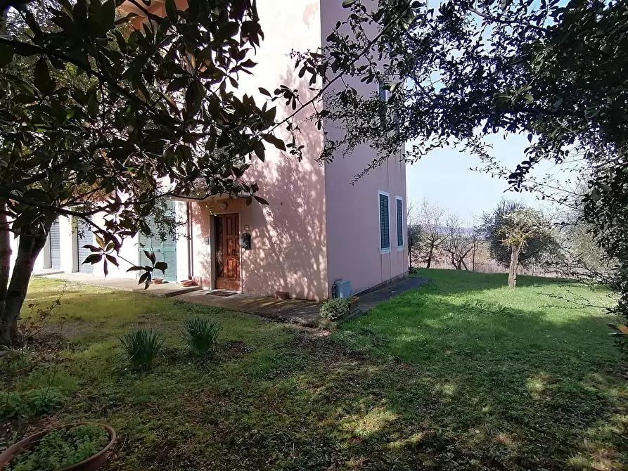 Immagine 3 di Casa semindipendente in vendita  in Strada statale 317 a Marsciano