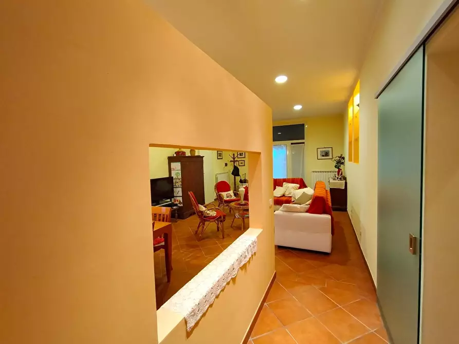 Immagine 11 di Casa semindipendente in vendita  in Strada statale 317 a Marsciano
