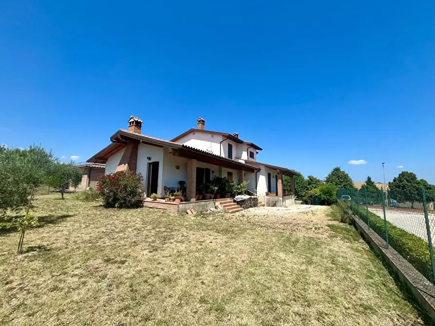 Immagine 1 di Villa in vendita  in via della Pace 3 a Marsciano