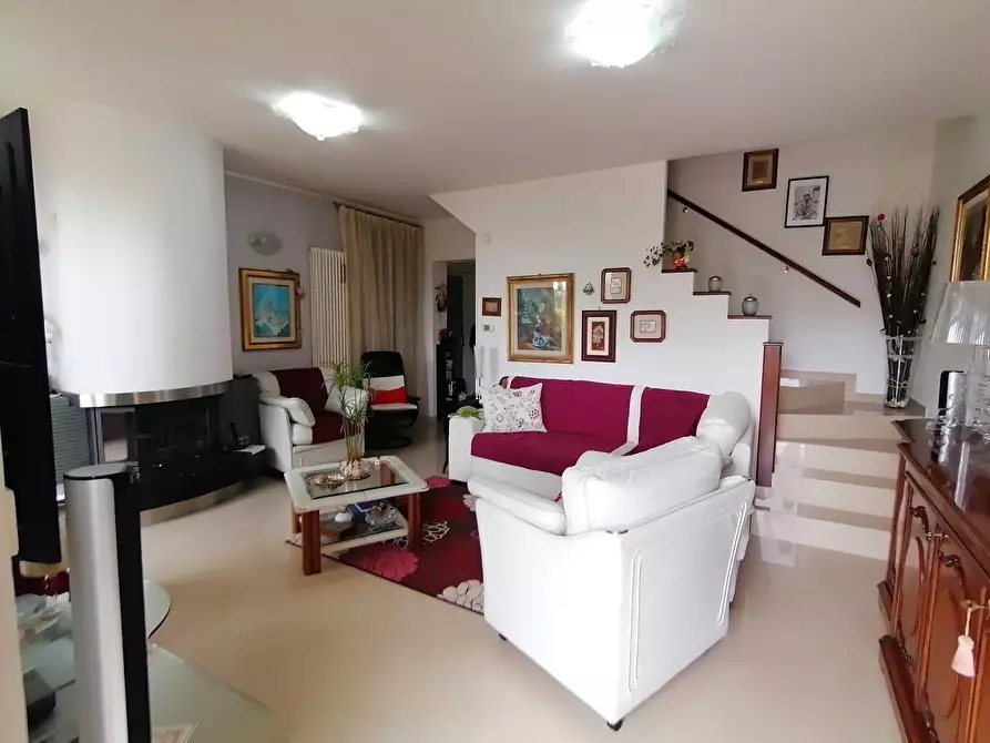 Immagine 10 di Casa semindipendente in vendita  in Via Martio Bulgarelli 9/B a Marsciano