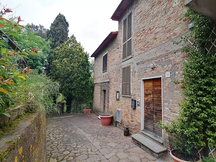 Immagine 1 di Casa semindipendente in vendita  in Via Roma 14 a Marsciano