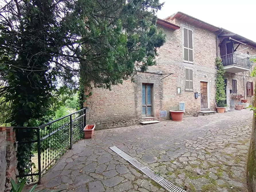 Immagine 4 di Casa semindipendente in vendita  in Via Roma 14 a Marsciano