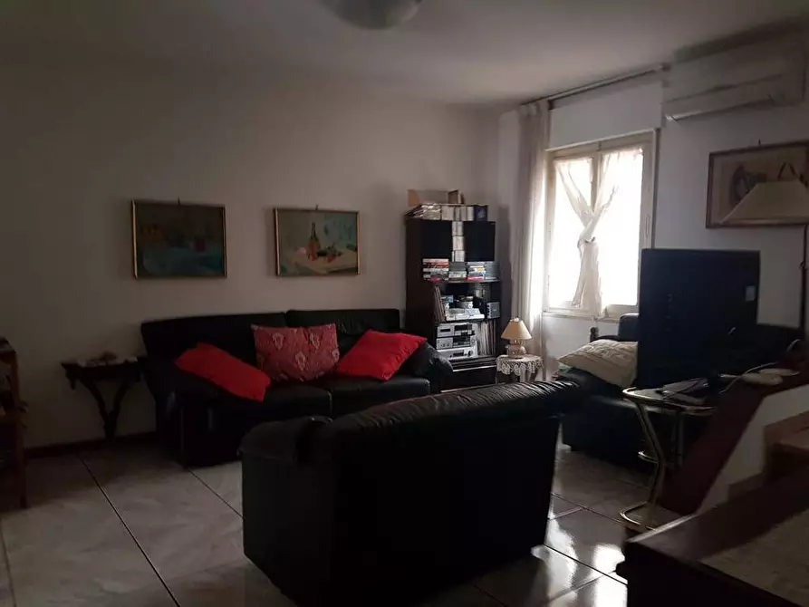 Immagine 9 di Casa semindipendente in vendita  a Marsciano