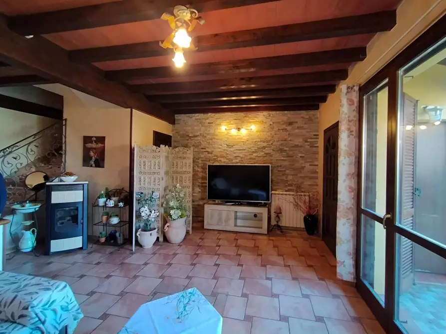 Immagine 11 di Villetta a schiera in vendita  a Marsciano