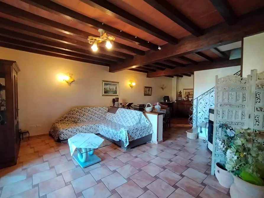 Immagine 12 di Villetta a schiera in vendita  a Marsciano