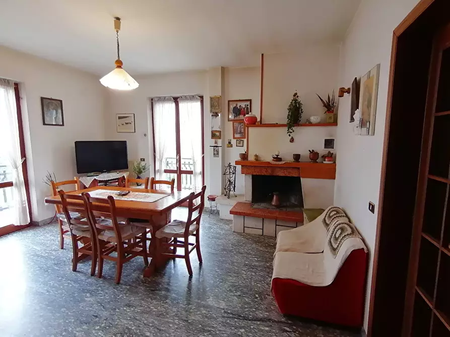Immagine 5 di Villa in vendita  a Monte Castello Di Vibio