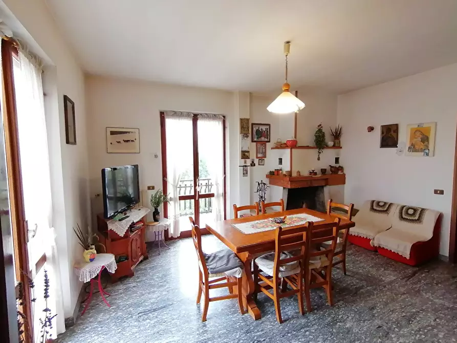Immagine 6 di Villa in vendita  a Monte Castello Di Vibio
