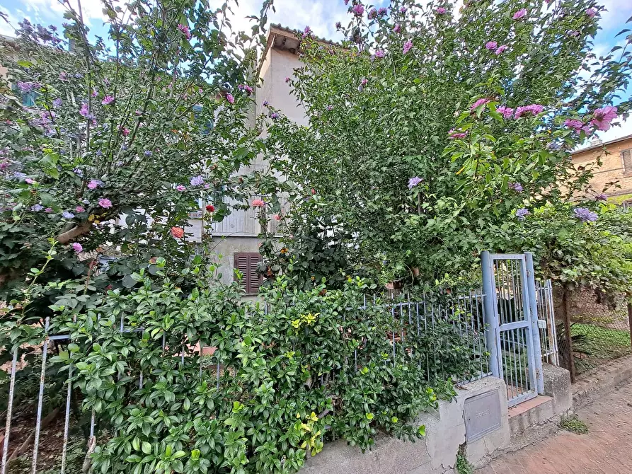 Immagine 2 di Casa semindipendente in vendita  in Via Indipendenza 1 a Marsciano