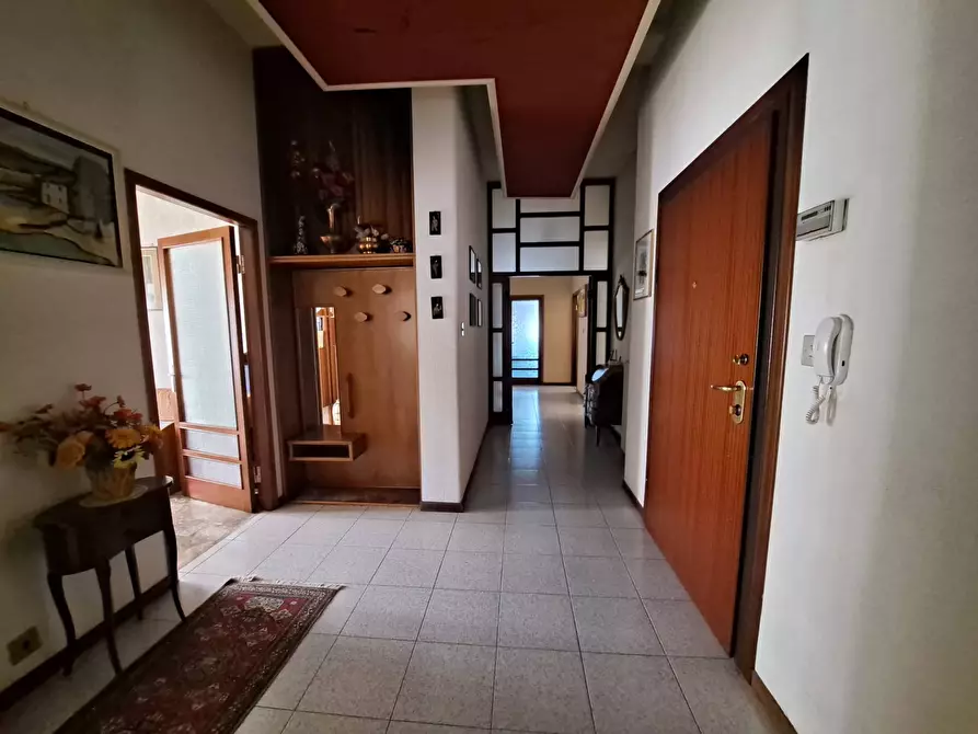 Immagine 3 di Appartamento in vendita  in Piazza Carlo Marx 7 a Marsciano