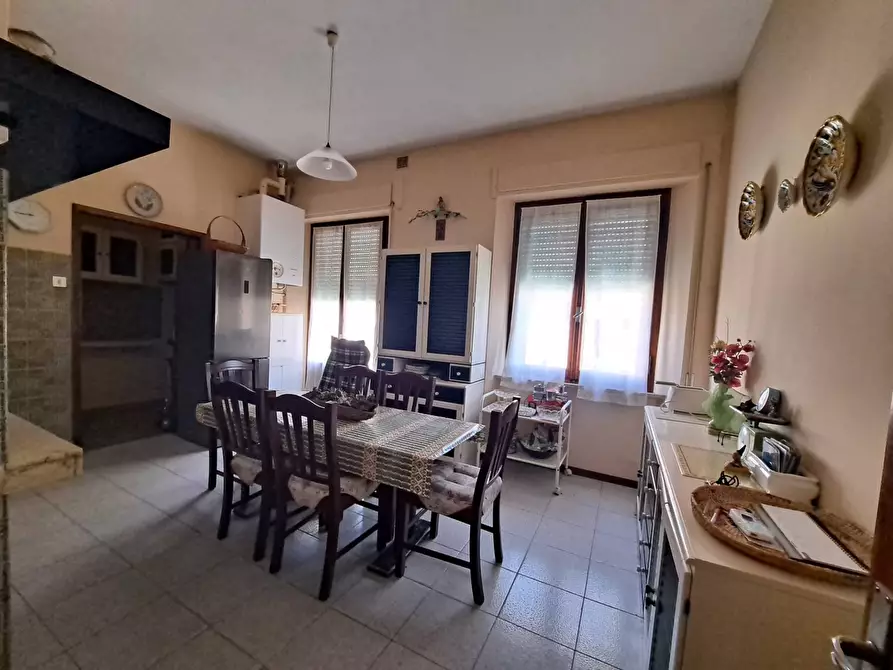 Immagine 4 di Appartamento in vendita  in Piazza Carlo Marx 7 a Marsciano