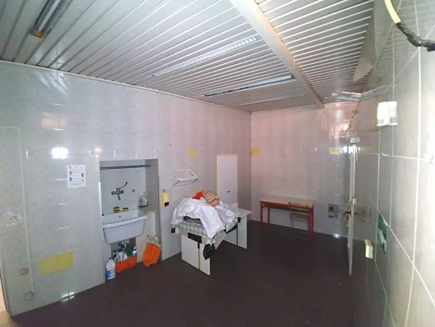 Immagine 5 di Locale commerciale in vendita  in Corso Vittorio Emanuele II 8 a Marsciano