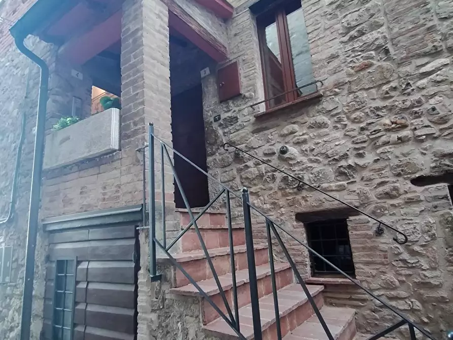 Immagine 2 di Attico in vendita  in Vicolo VIII di via Roma 4 a Fratta Todina