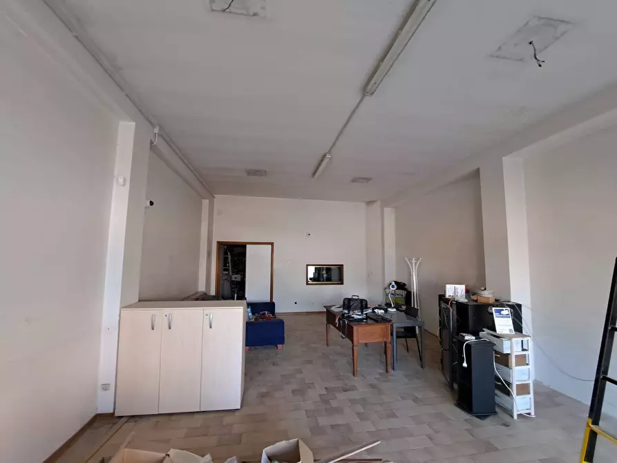 Immagine 1 di Locale commerciale in vendita  in Via del Mulino 13 a Marsciano