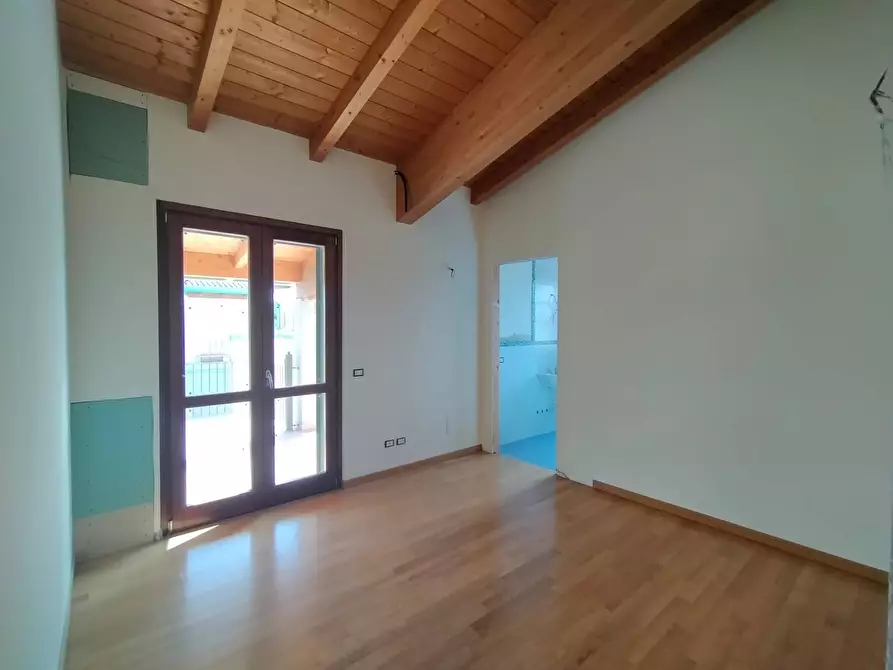 Immagine 10 di Attico in vendita  a Marsciano