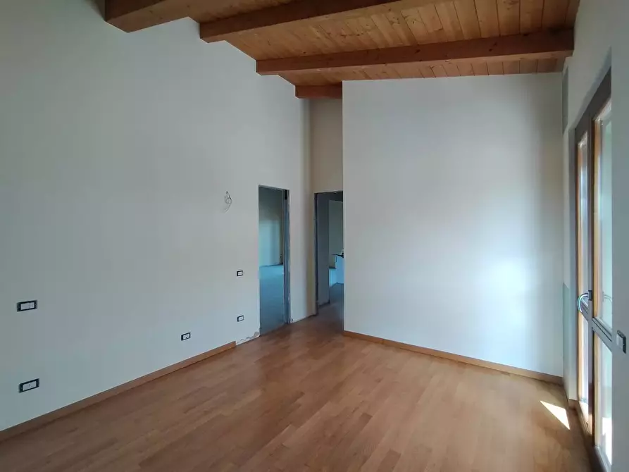 Immagine 13 di Attico in vendita  a Marsciano