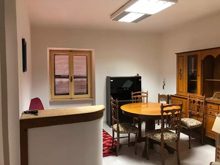 Immagine 3 di Appartamento in vendita  in Piazza Roma 10 a Montegabbione