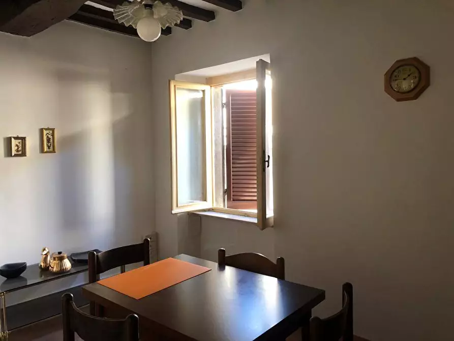 Immagine 4 di Appartamento in vendita  in Piazza Roma 10 a Montegabbione