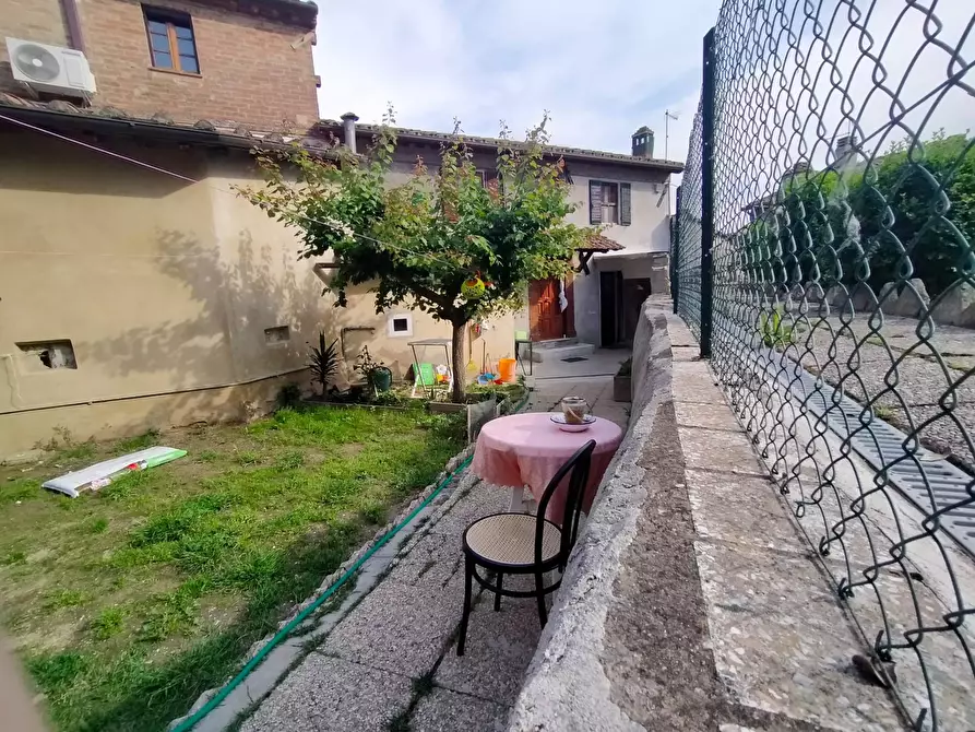 Immagine 2 di Casa semindipendente in vendita  in Via Indipendenza 3 a Marsciano