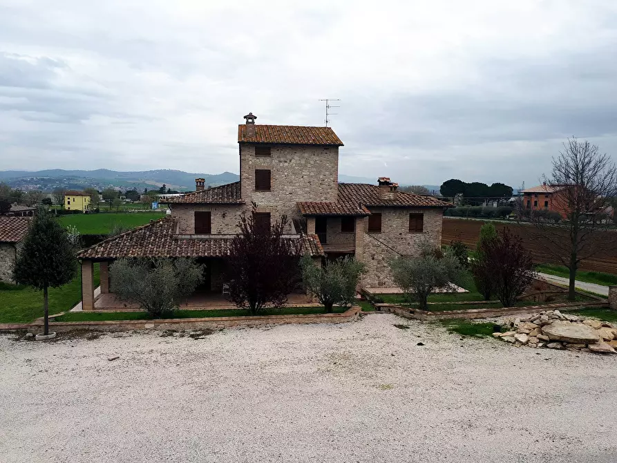 Immagine 9 di Rustico / casale in vendita  a Marsciano