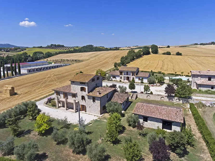 Immagine 18 di Rustico / casale in vendita  a Marsciano